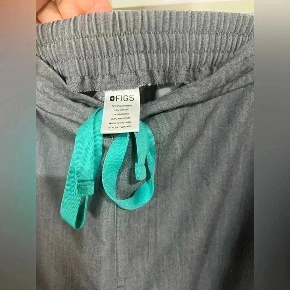 FIGS Charcoal Gray Kade Cargo Pants Medical Scrubs Size XL - Picture 4 of 5